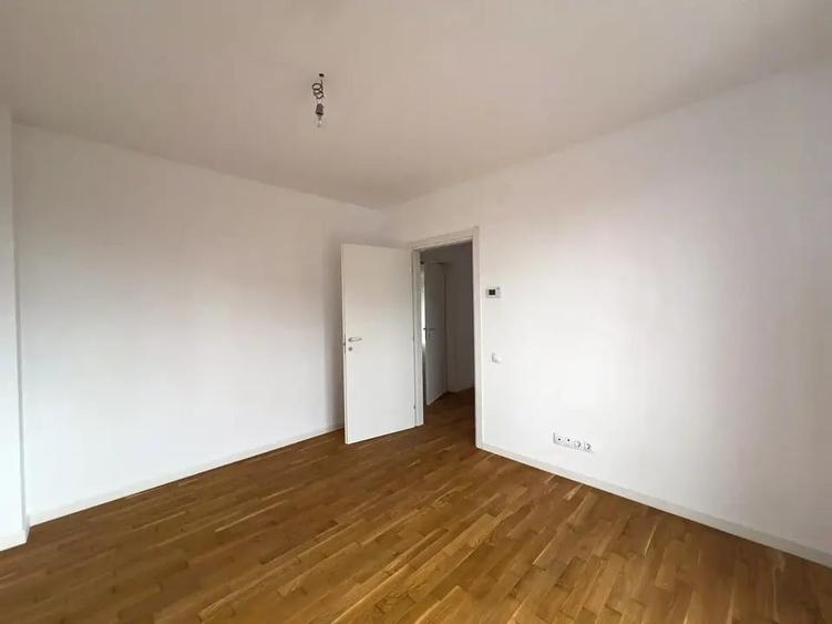 Apartament 3 Camere Lux Vedere Lac Metrou 8 Minute Comision 0 - 10