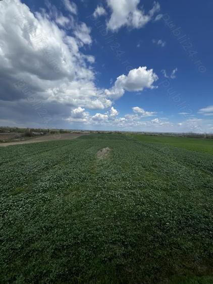 De vanzare Casa mansardata cu teren . Strejestii de Sus, OLT - 3