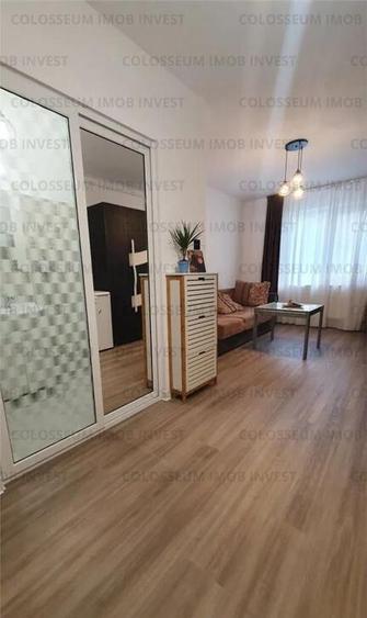 COLOSSEUM: Garsoniera mobilata utilata renovata Piata Tractorul - 9