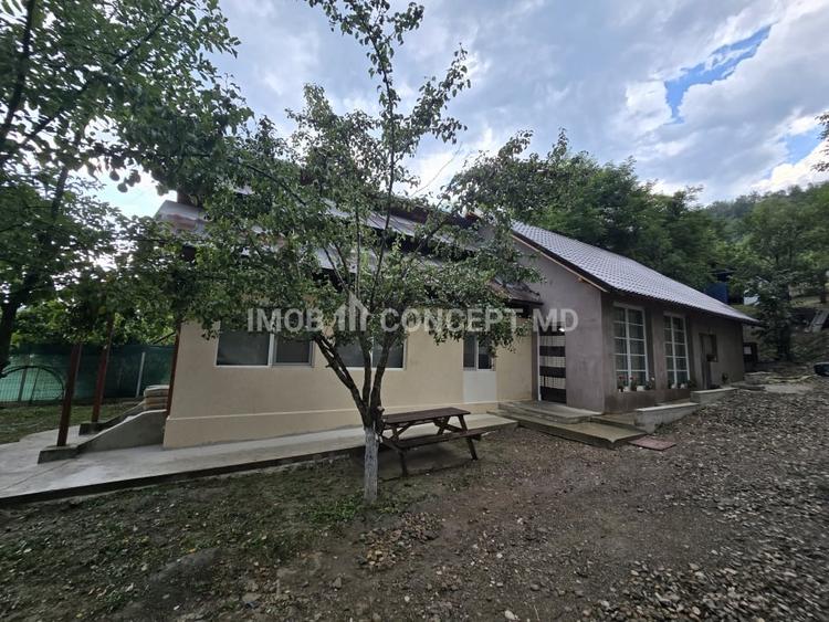 Vanzare Casa cu 3 camere si teren de 4000 mp in Soimari-Prahova - 2