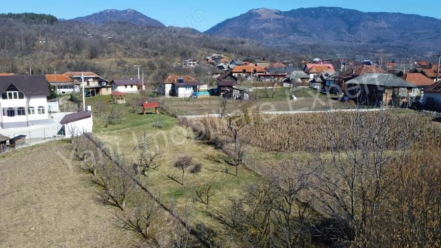 Casa de vacan?a de vanzare in comuna Corbeni, jude? Arge?. - 14