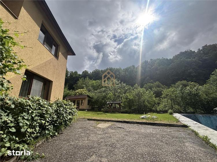 Vila de vanzare cu panorama deasupra orasului zona Parcul Regina Maria - 11