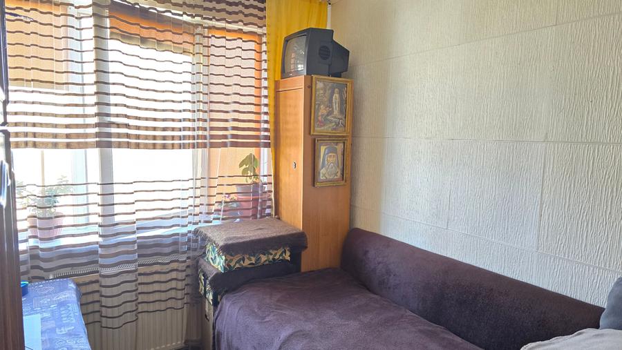 Vand apartament  4 camere decomandat in Deva, zona Progresul, suprafata utila 83 - 5