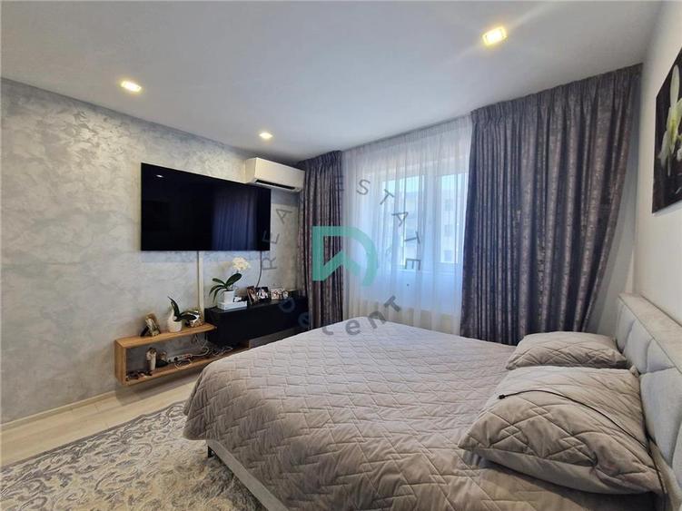 Apartament cu 4 camere decomandat, mobilat în Tractorul