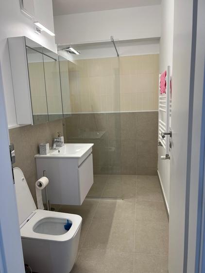 Apartament cu 2 camere semidecomandat, mobilat în Bucureștii Noi