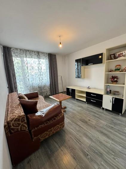 Apartament cu 2 camere decomandat, mobilat în Hotvon
