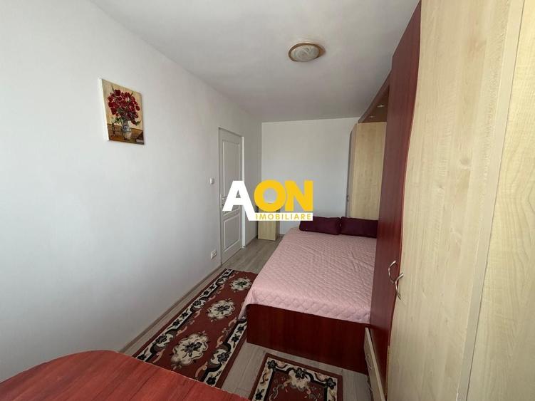 Apartament cu 3 camere semidecomandat, mobilat în Cetate
