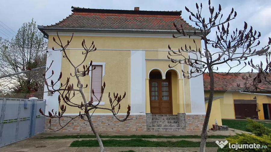 Casă cu 5 camere cu Teren 2900 Mp în Central