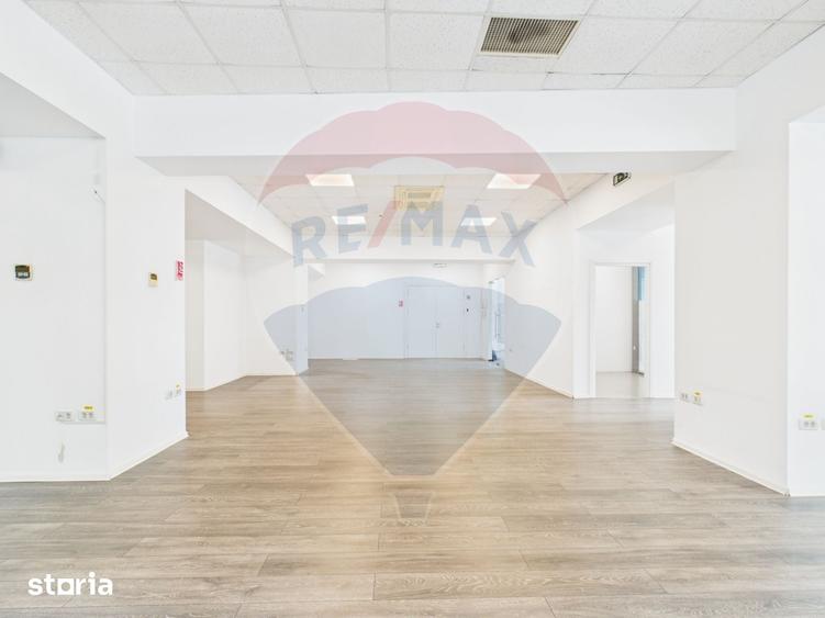 Spațiu comercial, de 266 mp, în Băneasa