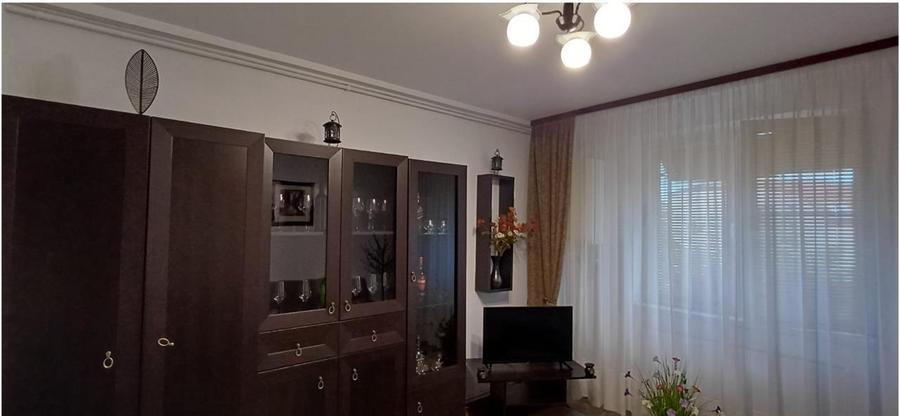 Apartament cu 2 camere semidecomandat, mobilat în Ultracentral
