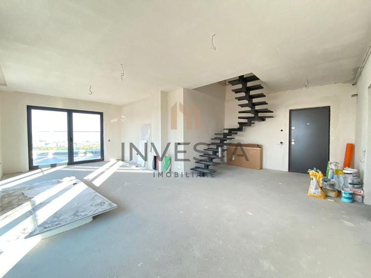 Apartament cu 3 camere semidecomandat în Bună Ziua