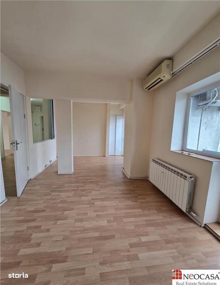 Apartament cu 4 camere în Moșilor