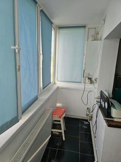 Apartament cu 2 camere semidecomandat, mobilat în Soarelui