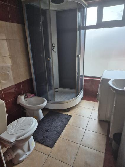 Apartament cu 2 camere decomandat în Curtea de Argeș