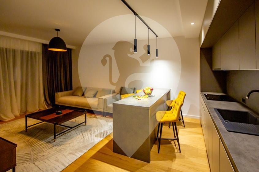 Apartament cu 3 camere decomandat, mobilat în Centrul Istoric