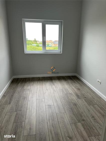 Casă cu 4 camere cu Teren 274 Mp în Remetea Mare