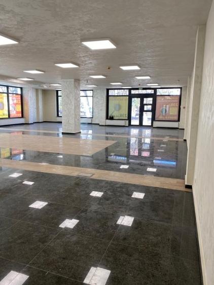 Spatiu ultracentral amenajat complet - 6