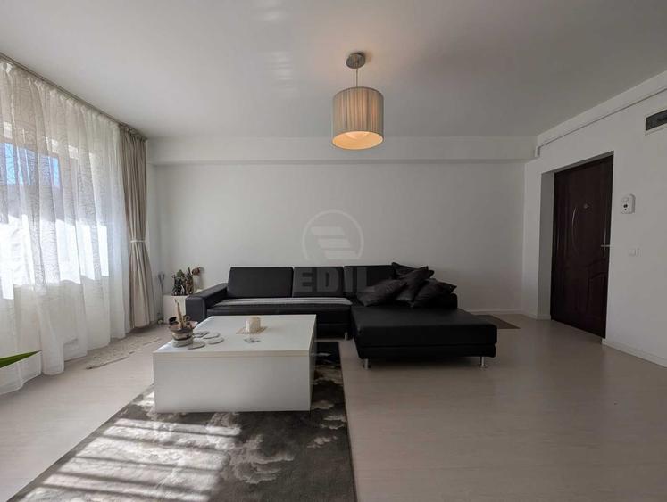 Apartament cu 2 camere semidecomandat în Florești