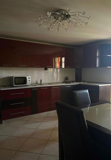 Vand apartament 2 camere decomandat, living cu bucatarie open-space - 1