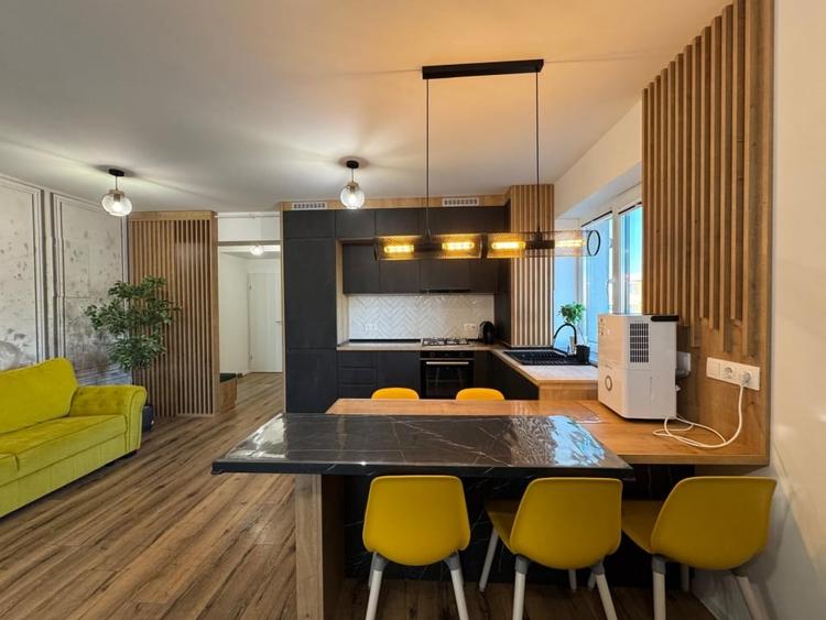 Mall Coresi, Qualis 2, ap cu doua camere modificat open - space, GENEROS, 67 mp - 13