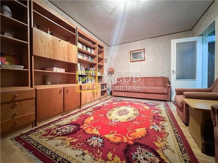 De inchiriat apartament 2 camere decomandate – Cornisa Bistritei, Bacau - 1