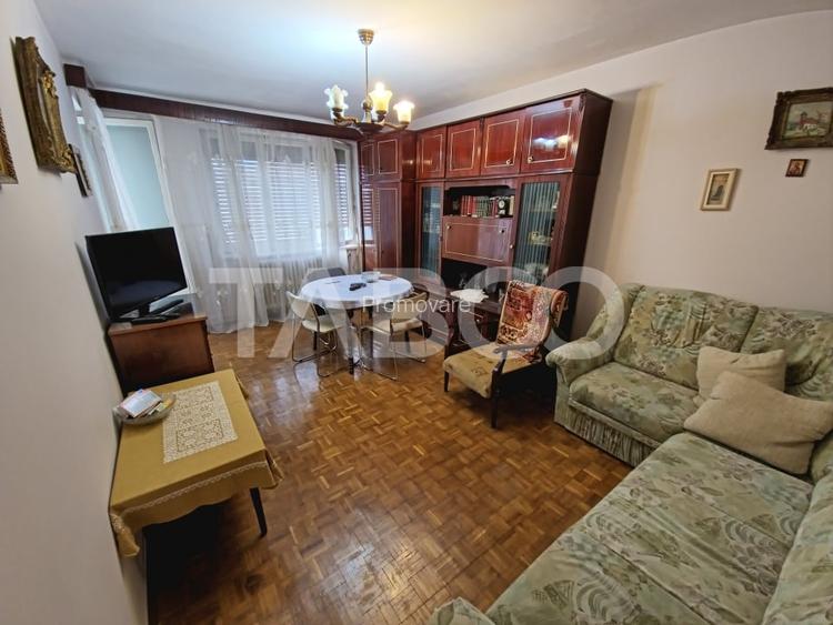 Apartament de vanzare 3 camere 2 balconae mobilat utilat Strand Apartament de vanzare 3 camere 2 balconae mobilat utilat Strand