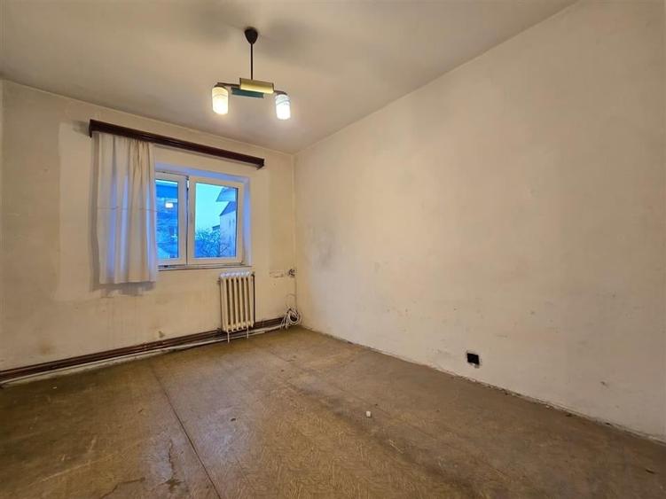 Apartament 3 camere Decomandat 2 bai - Nicolina 2 - 9