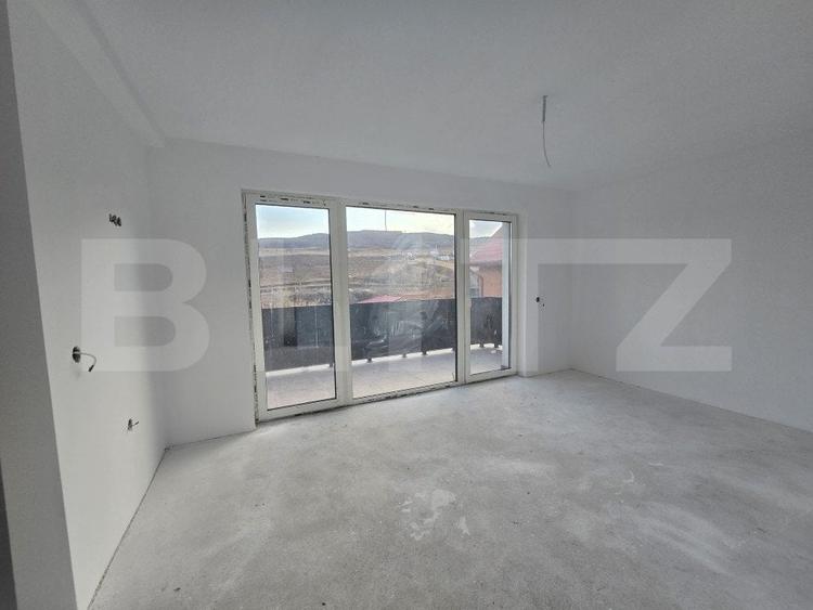 Casa individuala moderna, cu garaj, la intrare in Chinteni - 10