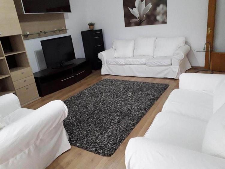 Unirii-Decebal-Rond Piata Alba Iulia,apartament 2 camere de inchiriat - 1