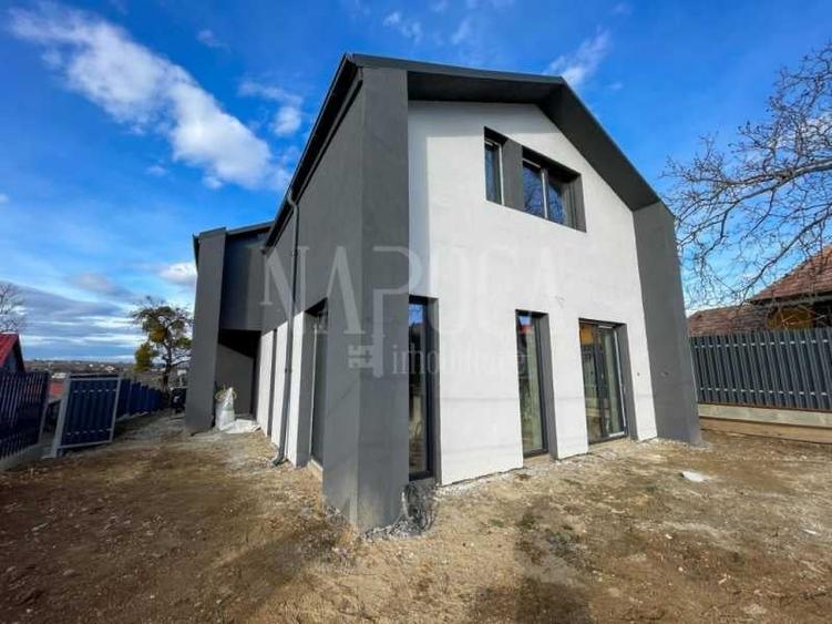 Casa 4 camere de vanzare in Salicea - 1