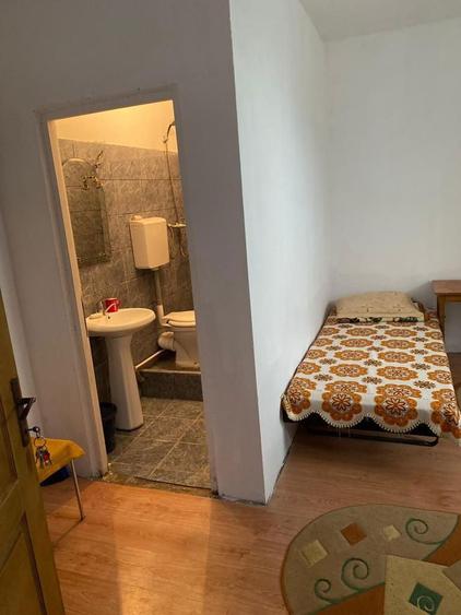 Camera cu baie proprie, zona Ford, 1200 lei ( incluse utilitatile) - 1