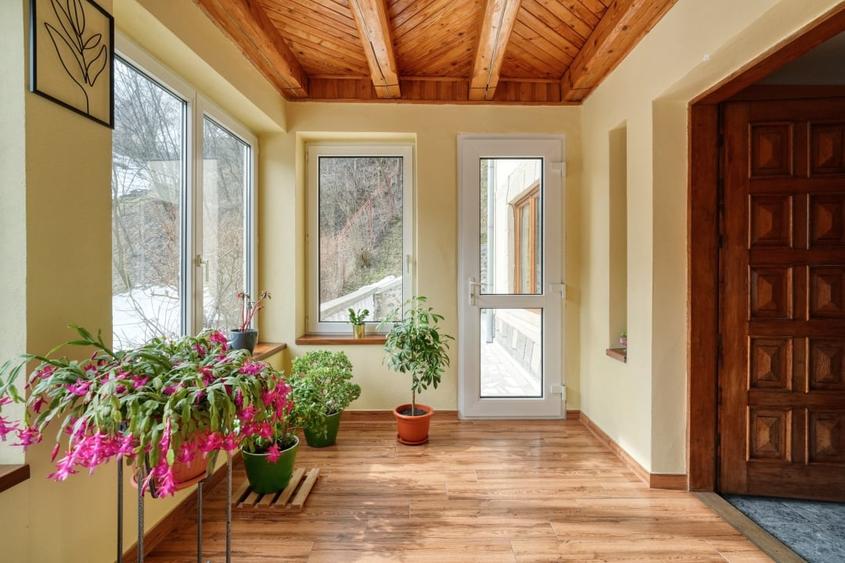 Casa magnifica in loc de poveste, potential, com. Bran, sat Simon, jud. Brasov - 13