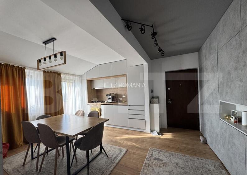 Apartament de vanzare, cu 4 camere, zona Facultatea de Drept