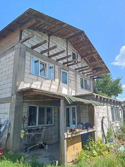 De vanzare casa cu etaj. - 6