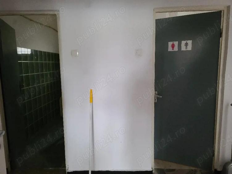 Vand spa?iu comercial central - 2