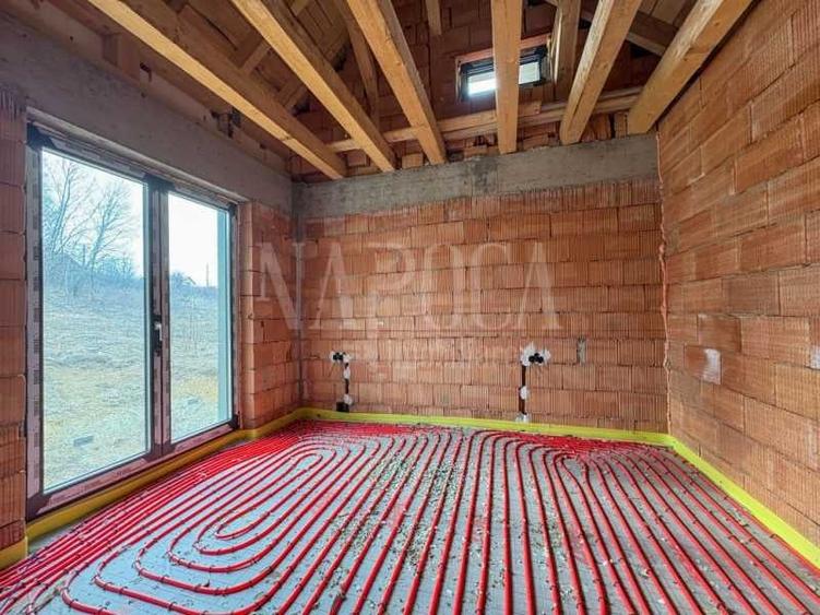 Casa 4 camere de vanzare in Salicea - 6