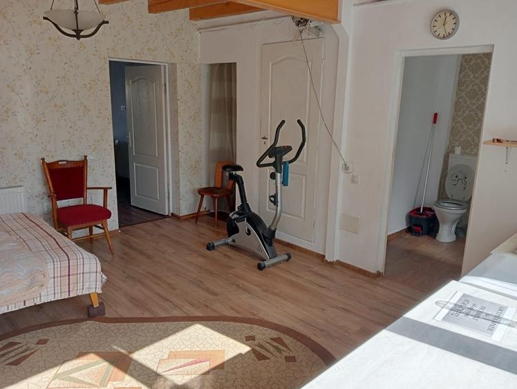 Apartament cu 2 camere decomandat în Florești