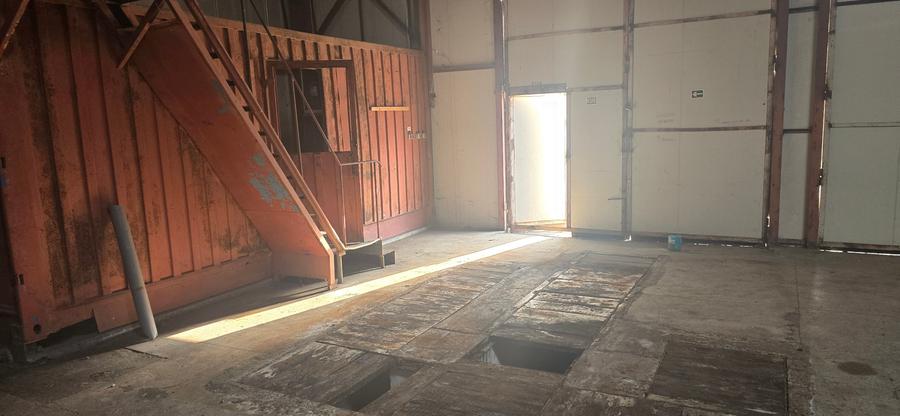 CET, hala 450mp, 400mp teren, acces TIR, 380 v, rampa, 1500 euro/luna - 14