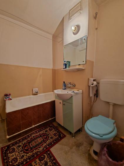 Anda 2 Camere Decomandat Necesita Renovare Bloc 1985 - 5