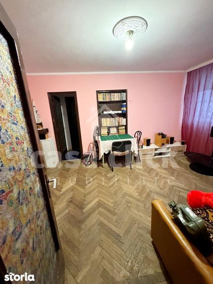 Etaj 1, bloc fara risc seismic 2 camere ?iglina 1 - 5