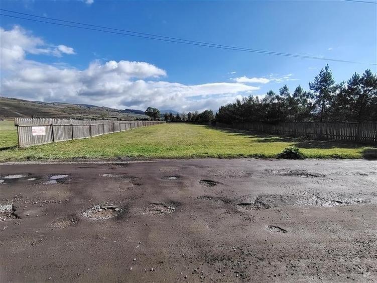 Teren intravilan in Gheorgheni, str. Pompierilor - 2