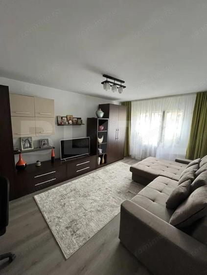 Apartament 2 dormitoare, 57 mp, etaj 3, complet mobilat, zona Big - 1