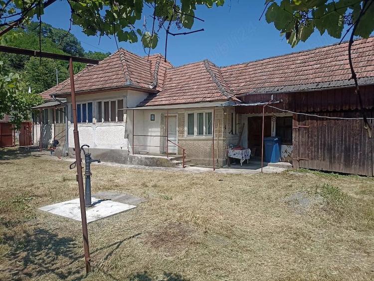 Vand casa in Pietris, comuna Deda, MS - 1