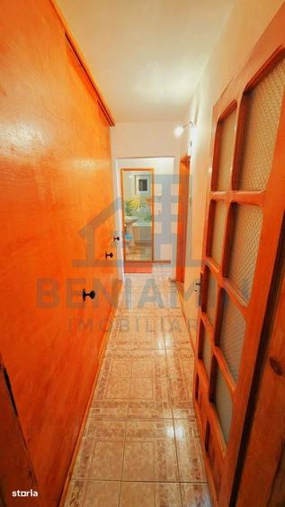 Apartament decomandat 3 Camere Renovat Utilat 1 Mai etaj 3 - 4