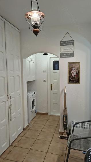 Vand apartament 2 camere cartier 1 Mai - 4