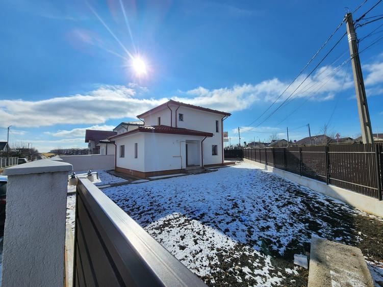 CASA INDIVIDUALA , 4 CAMERE,2 BAI, 530 MP TEREN, MIROSLAVA - 1