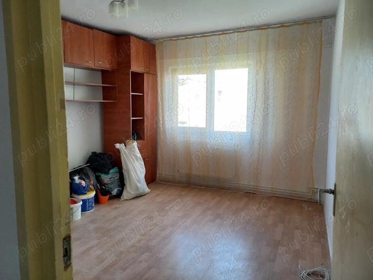 Garsoniera decomandata Tractorul de vanzare - 3