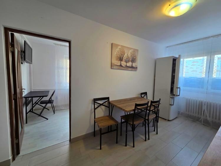 DE INCHIRIAT-2 CAMERE-BLD SOCOLA-PODU ROS - 7