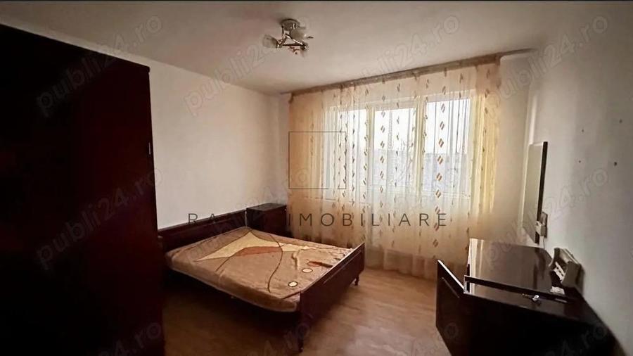 De Vanzare - Ap. 3 Camere - Micro 13B Scoala nr. 38 - 1