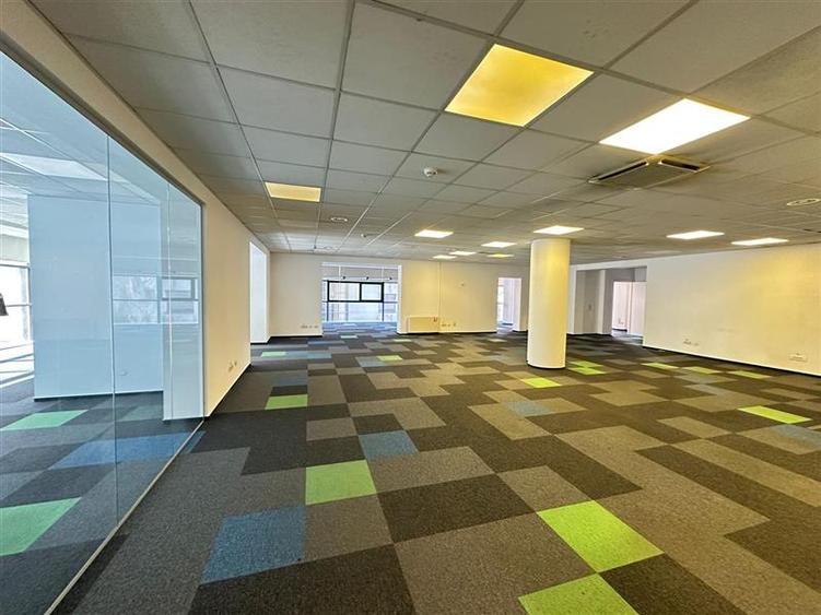 Inchiriere spatii birouri Universitate - de la 201 mp - 13